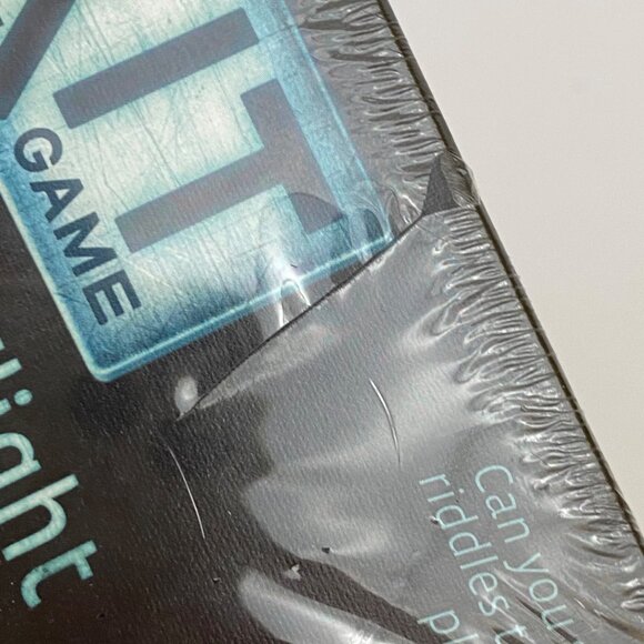 Exit the Game The Stormy Flight Escape Room at Home Game 1-4 Players Ages 10+ - Picture 2 of 8